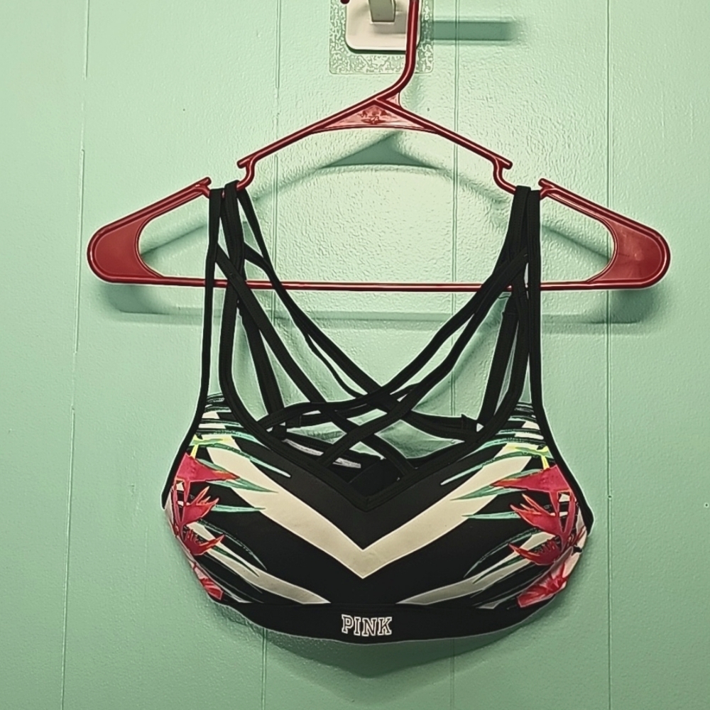 PINK ultimate Victoria's Secret strappy bra